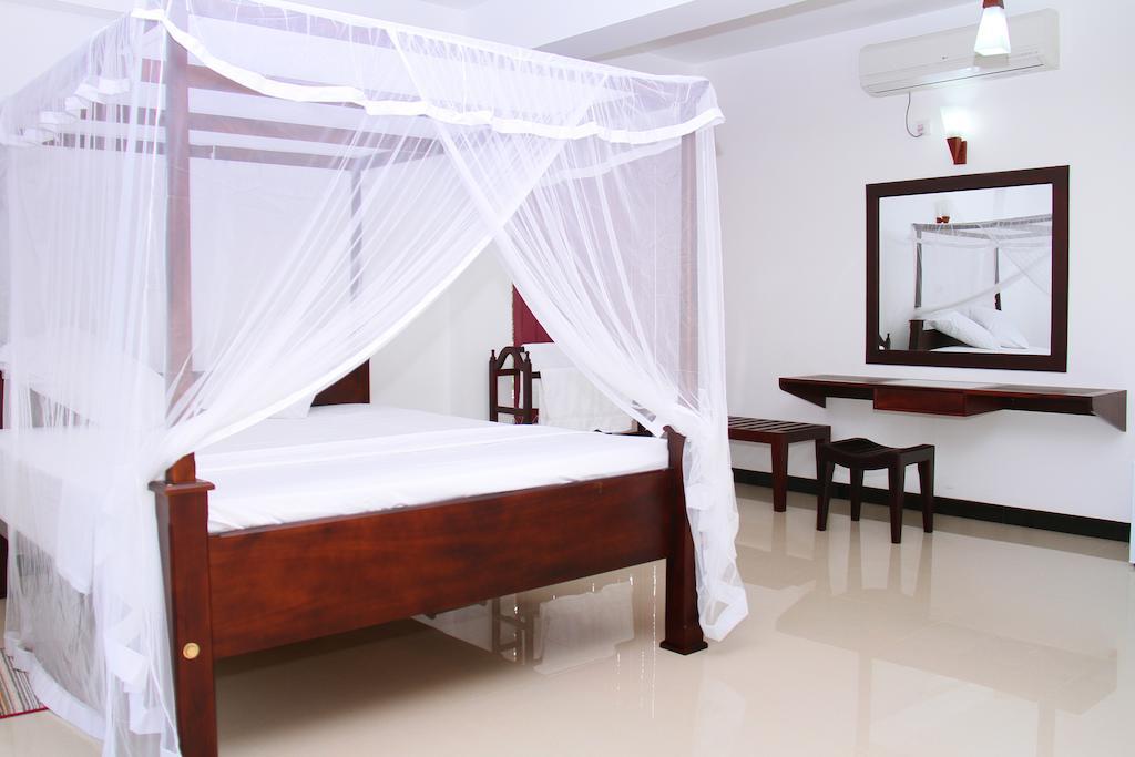 Villa Dineha ฮิกคาดูวา ห้อง รูปภาพ