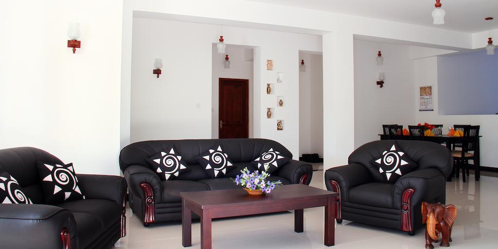 Villa Dineha ฮิกคาดูวา ภายนอก รูปภาพ